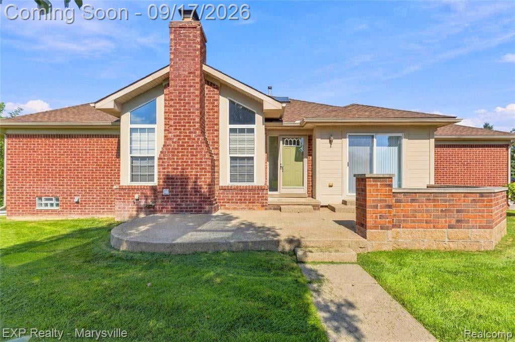 30567 Beatrice Court — photo