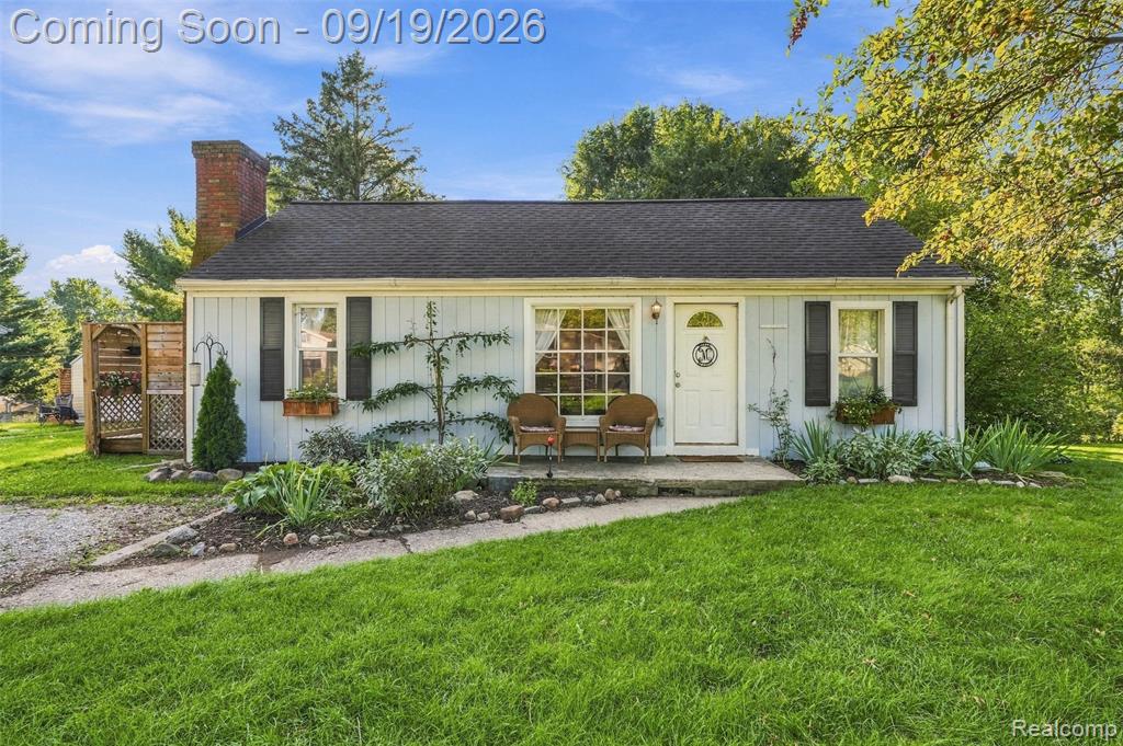 5250 Van Winkle Street — photo
