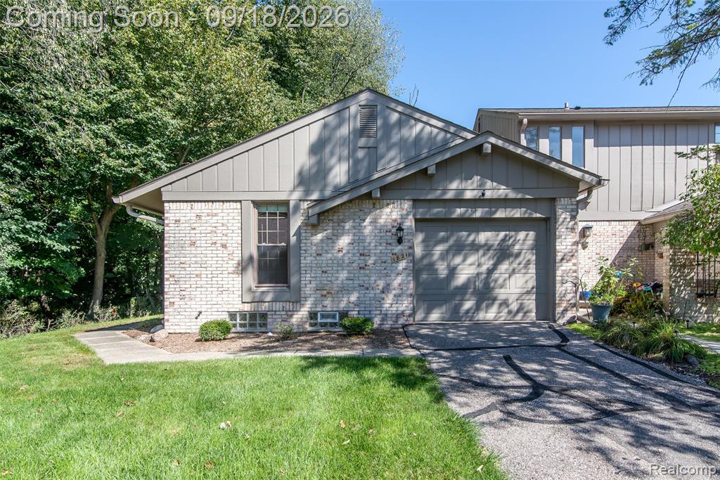 1821 Van Hill Court — photo