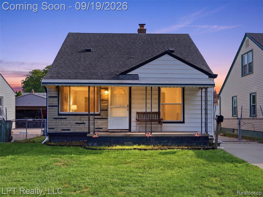 13395 Castle Street — photo