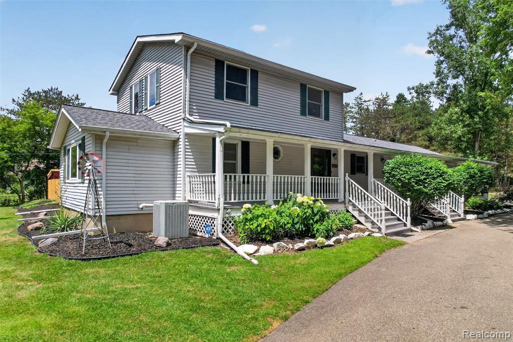 1437 E Cook Road — photo
