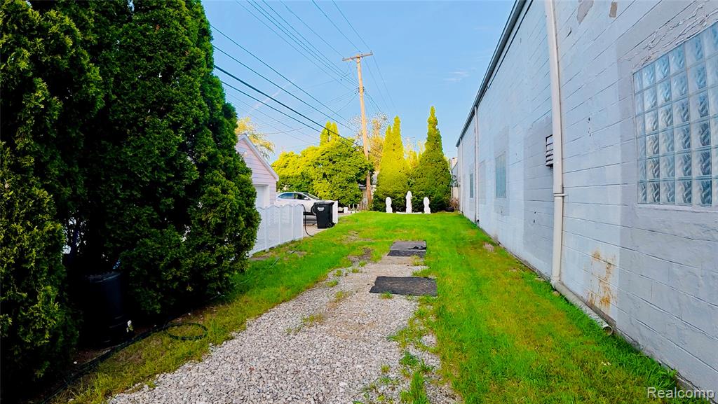 27024 Nanton Street — photo