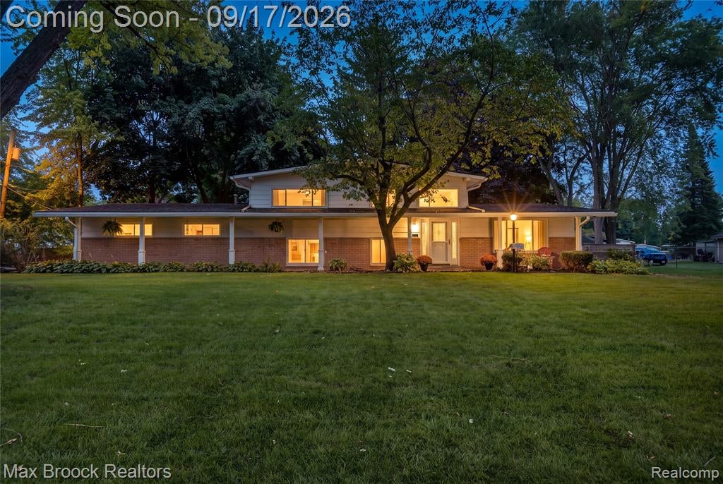 1752 Middle Trail Road — photo
