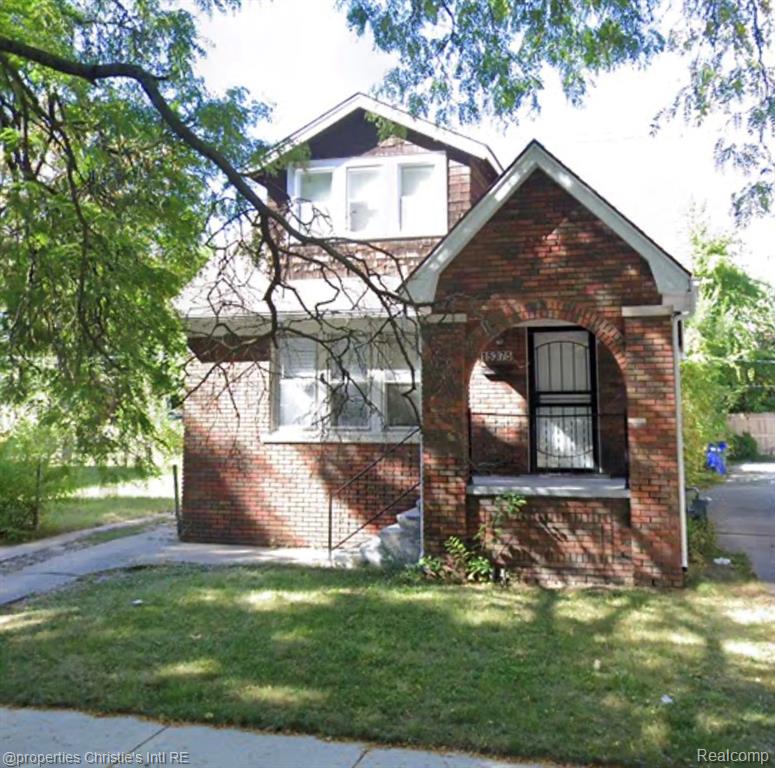 15375 Snowden Street — photo