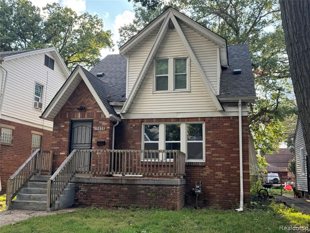 15835 Cruse Street — photo