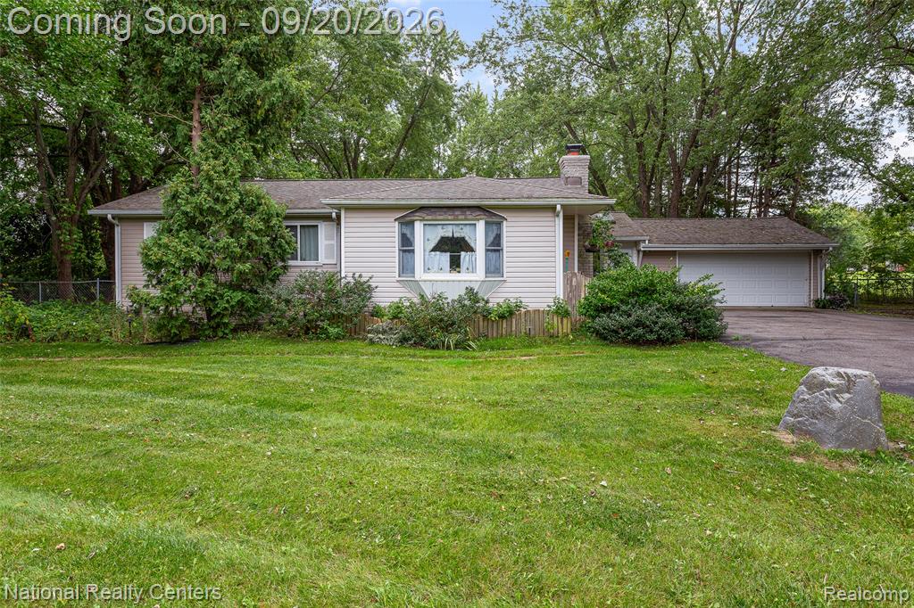 9542 Hilton Road — photo