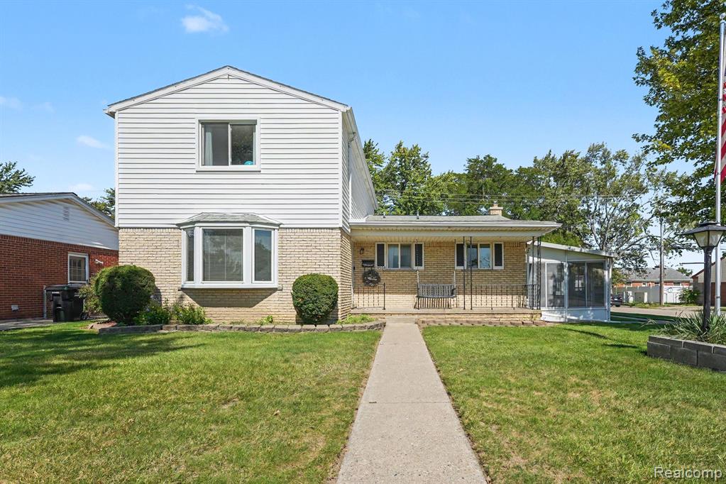 14504 Michigan Boulevard — photo