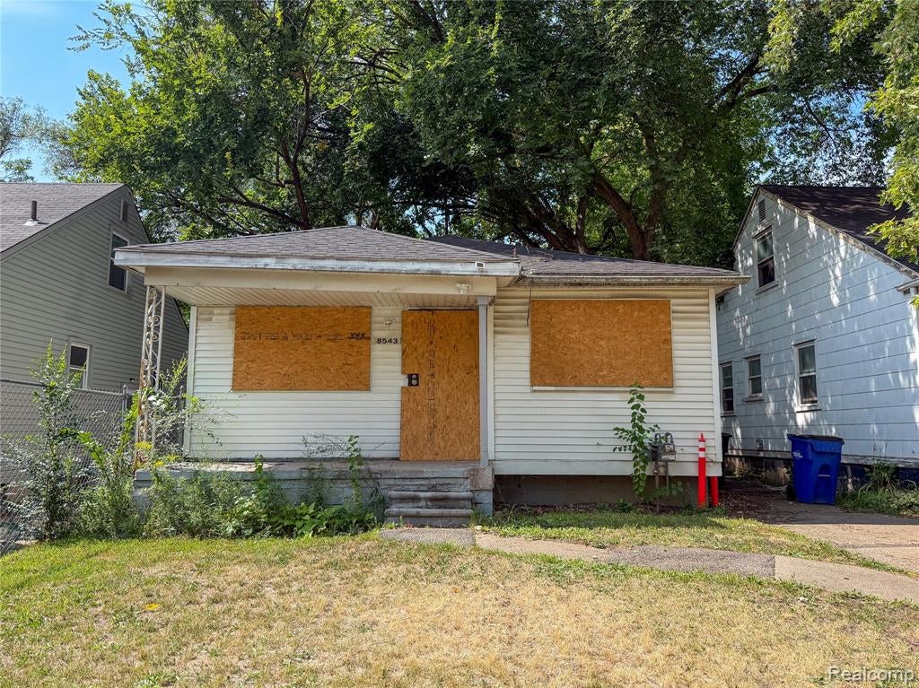 8543 Mark Twain Street — photo
