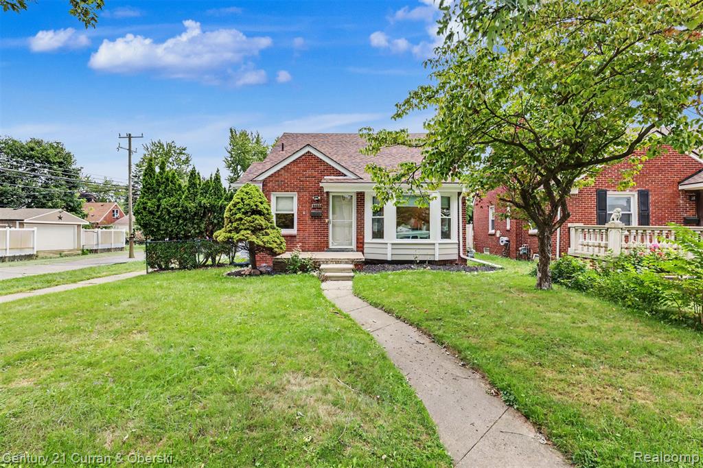 8182 Grayfield Street — photo