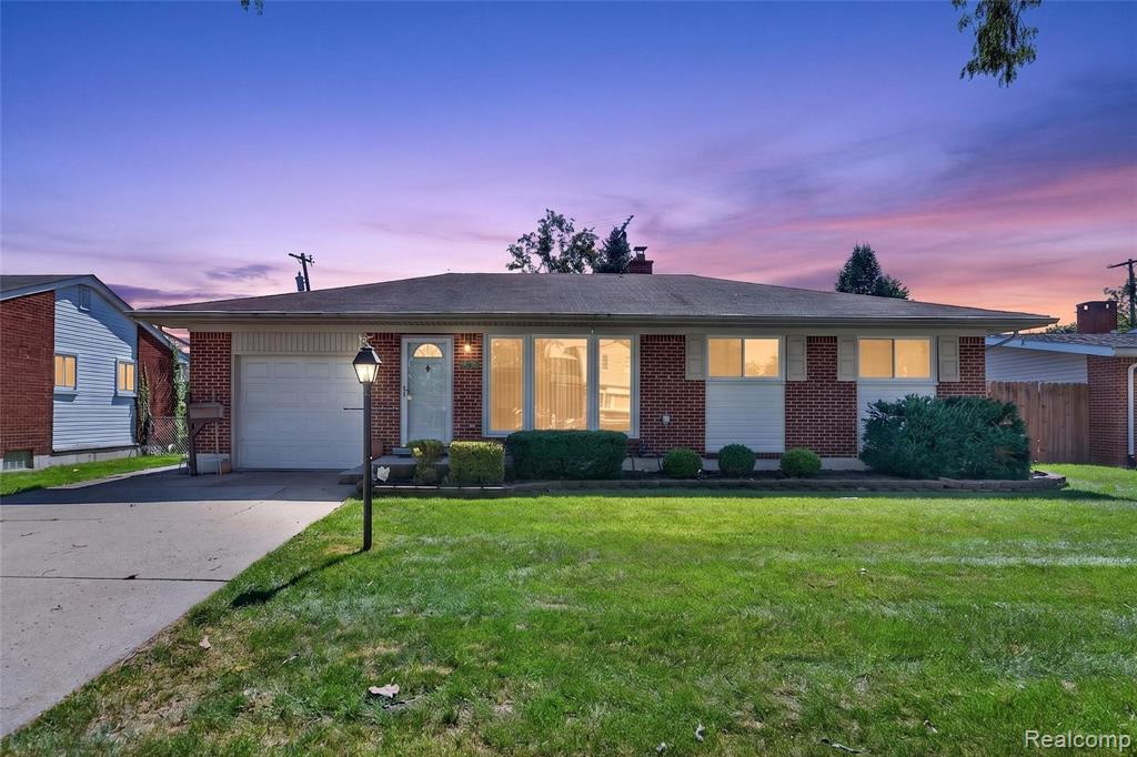 11220 Saar Drive — photo