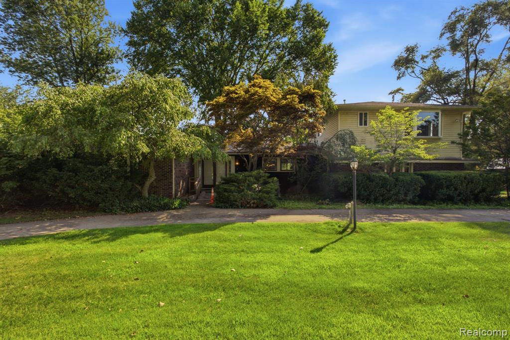 2726 Bay Drive — photo