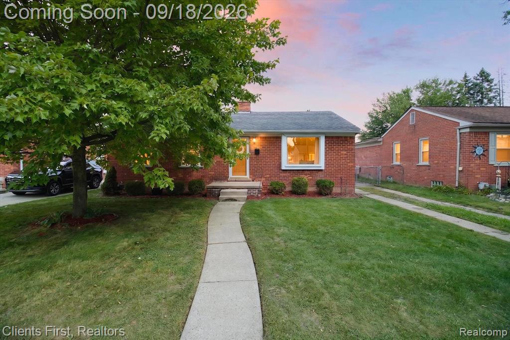 9822 Mayfield Street — photo
