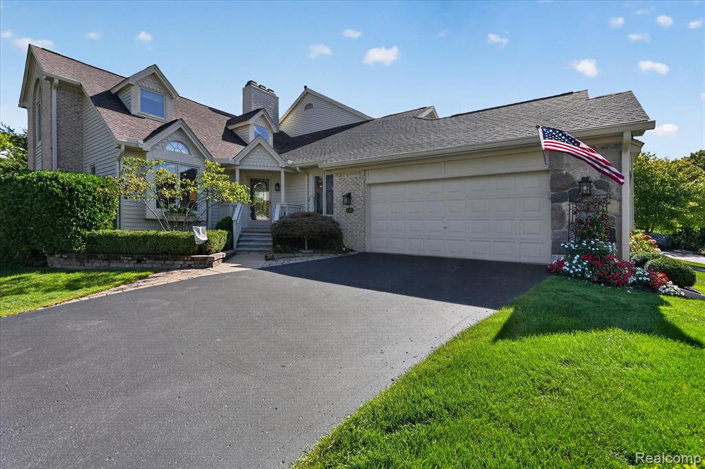 4439 Glen Eagles Court — photo