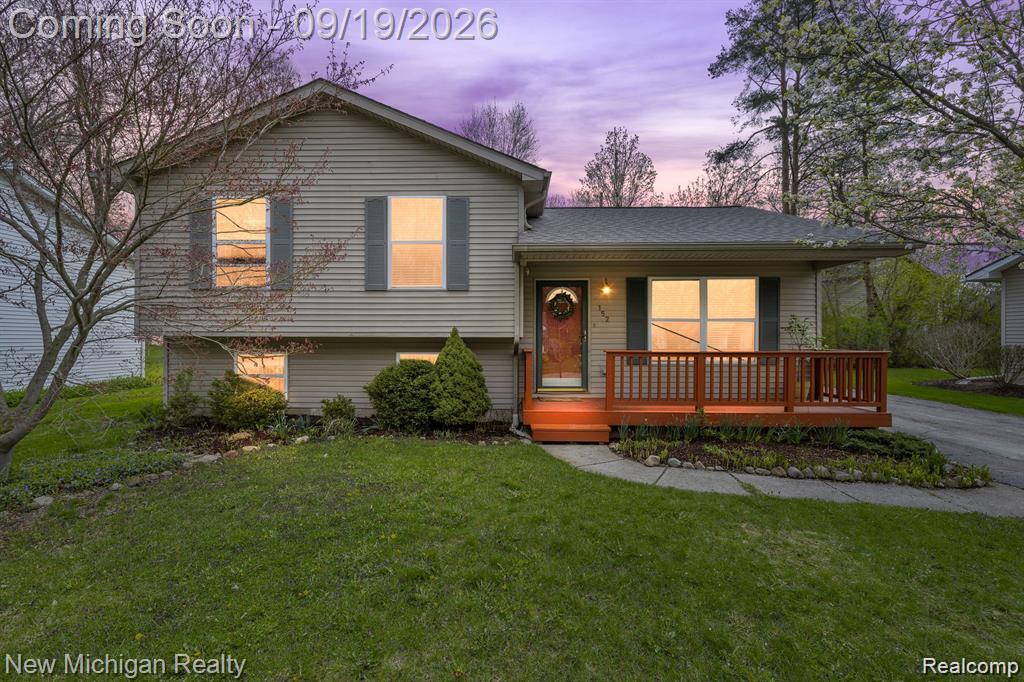 152 Schram Court — photo
