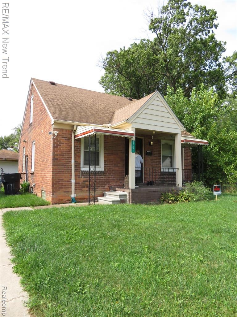 17491 Mitchell Street — photo