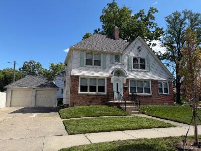 22258 Francis Street — photo