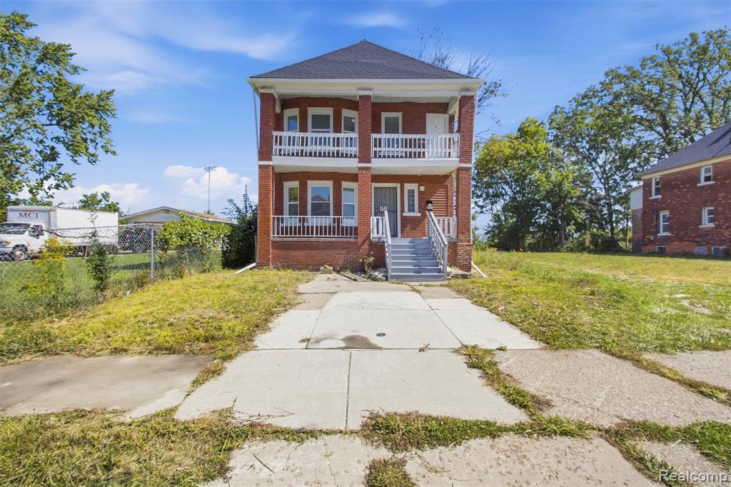 3010 Montclair Street — photo