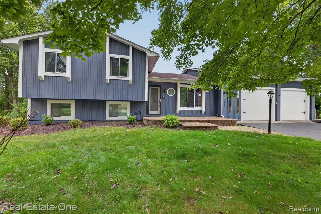 217 Davis Lake Drive — photo