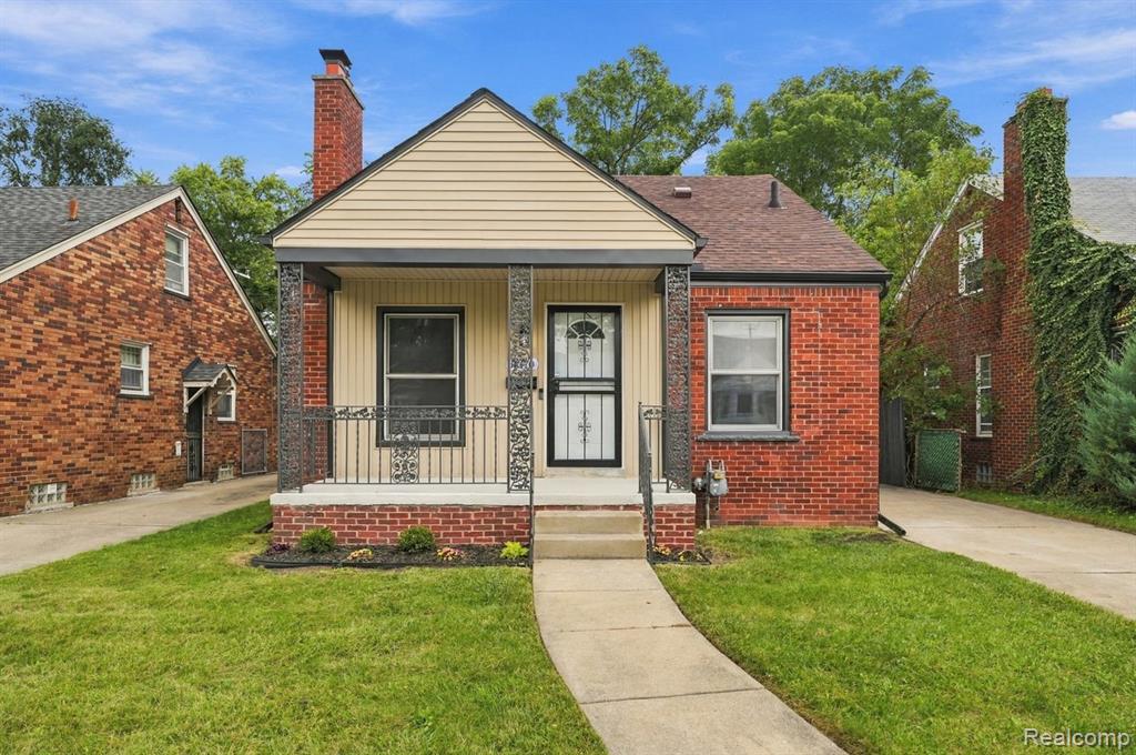 18410 Mark Twain Street — photo