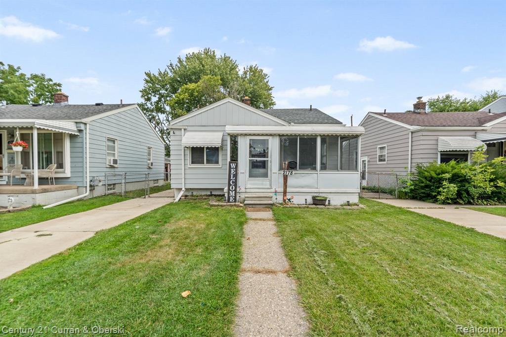 2178 Progress Avenue — photo