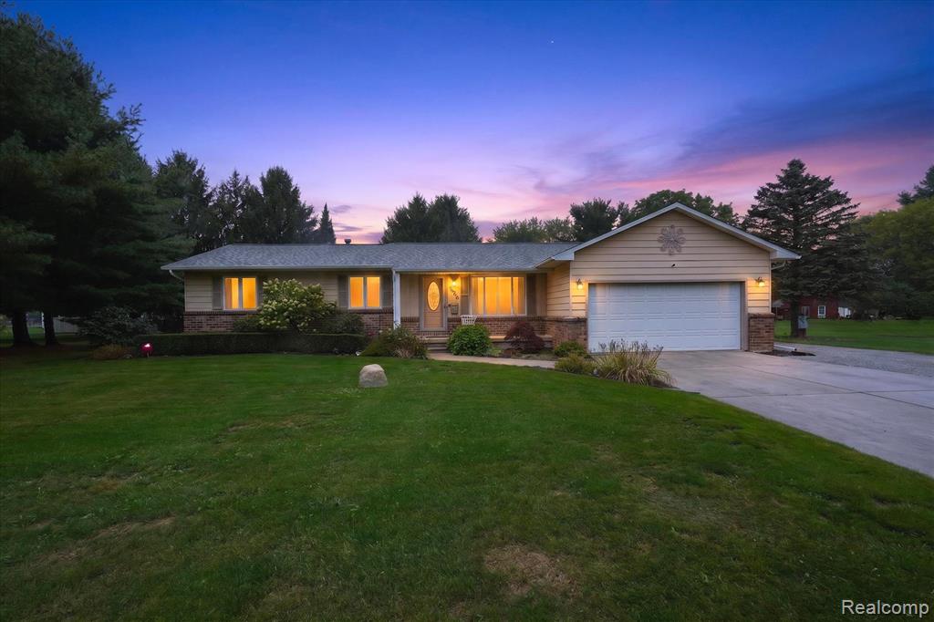 4484 Stacy Court — photo