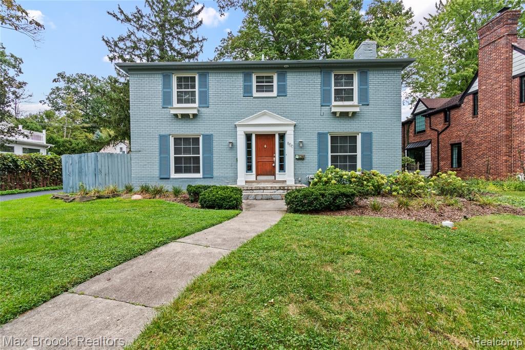 600 Westwood Drive — photo
