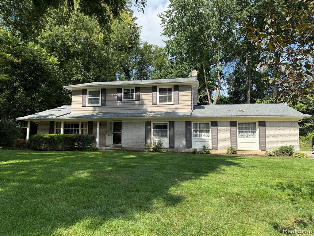 353 Broadleaf Drive — photo