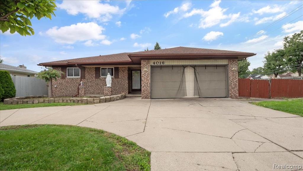 4016 Fox Hill Drive — photo