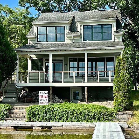 9377 Anne Street — photo