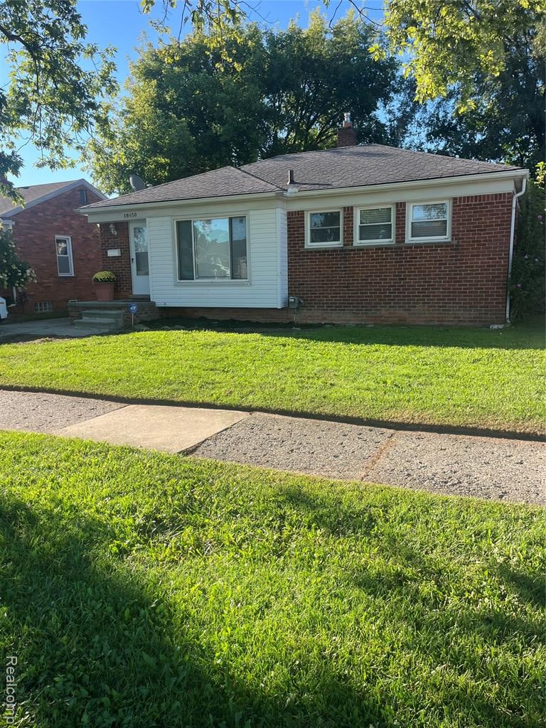 18450 Buckhannon Street — photo