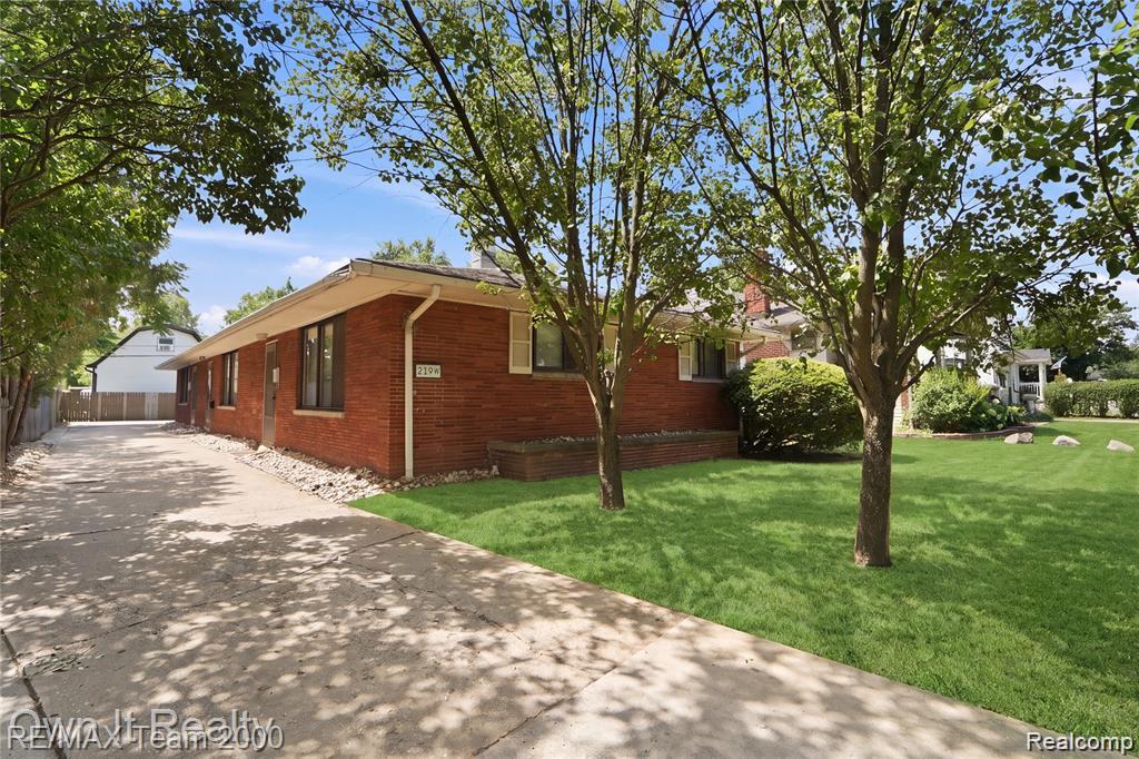 219 W 12 Mile Rd Unit C Road — photo