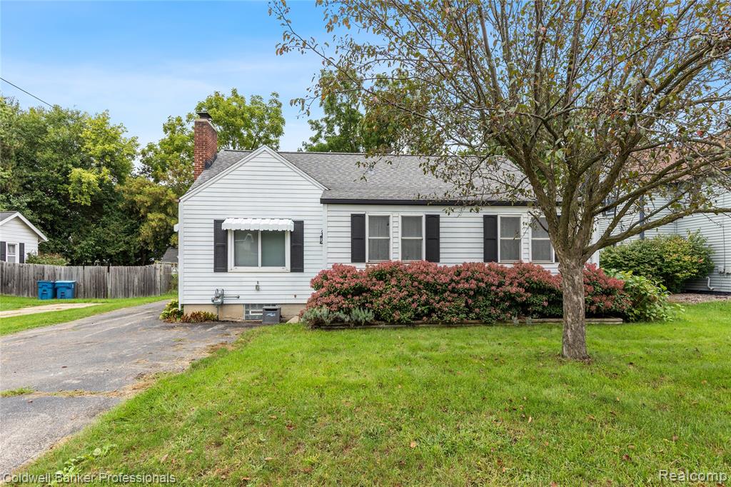 909 Cogswell Street — photo