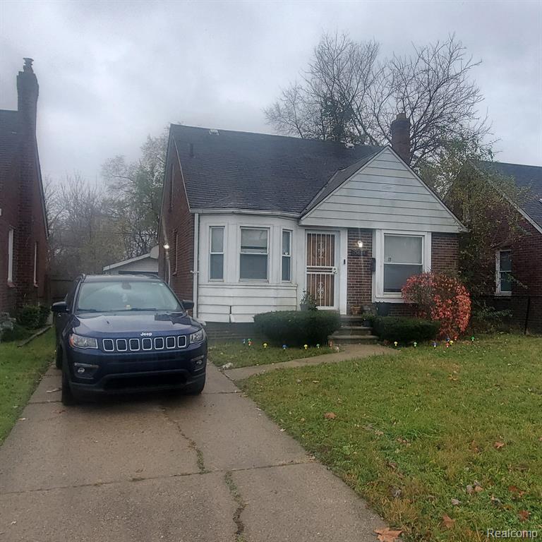 15834 Manning Street — photo