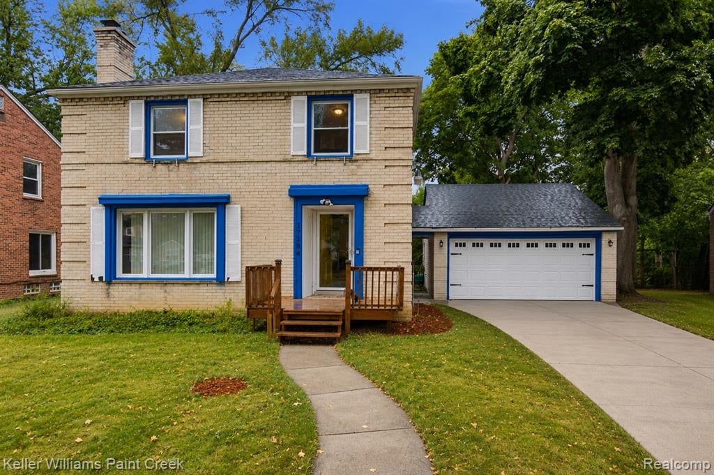 17584 Roxbury Avenue — photo