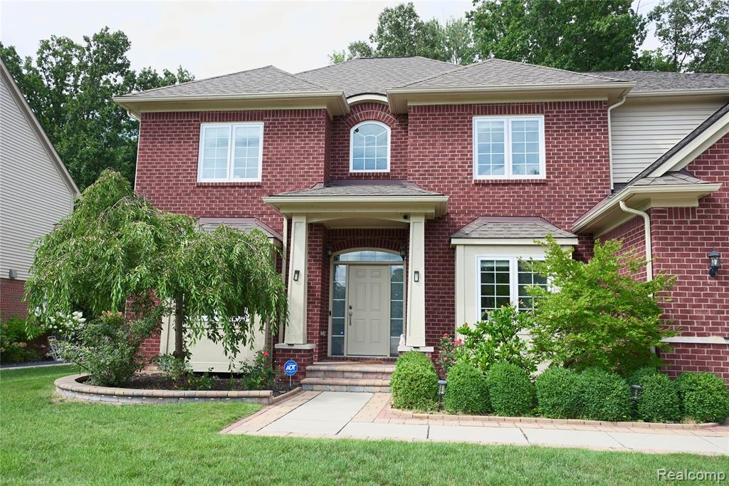 1713 Maplewood Court — photo
