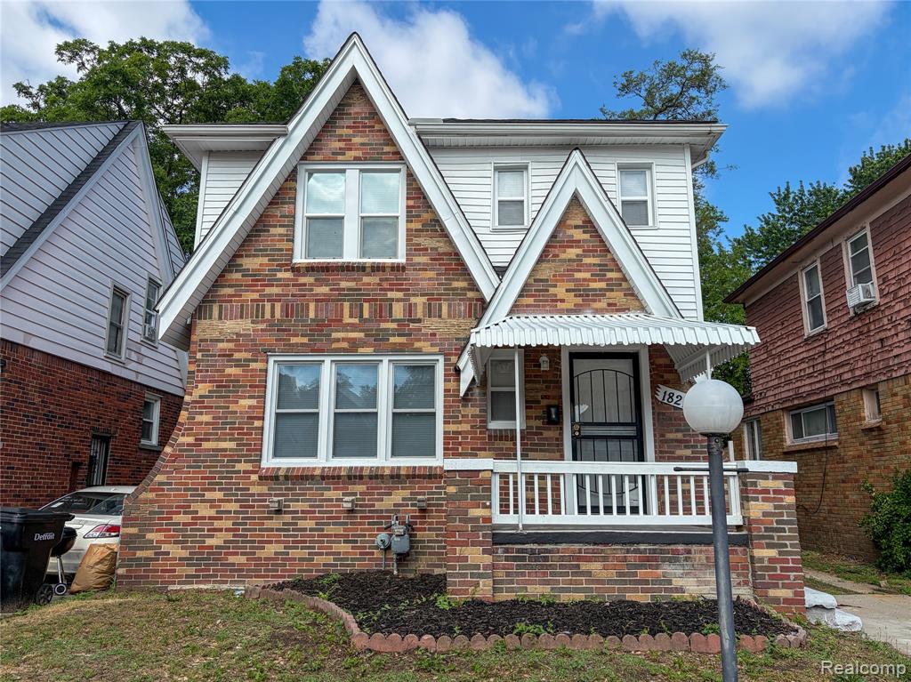 18217 Prairie Street — photo