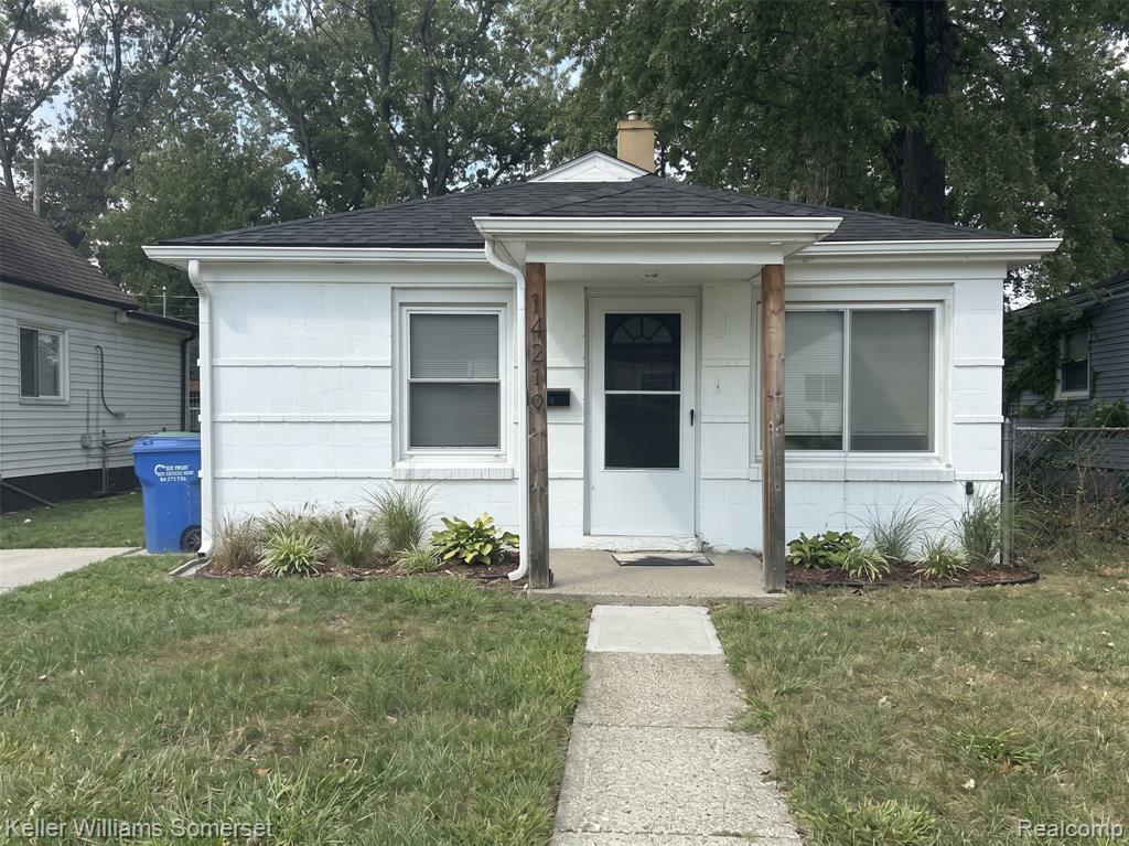 14219 Knox Avenue — photo