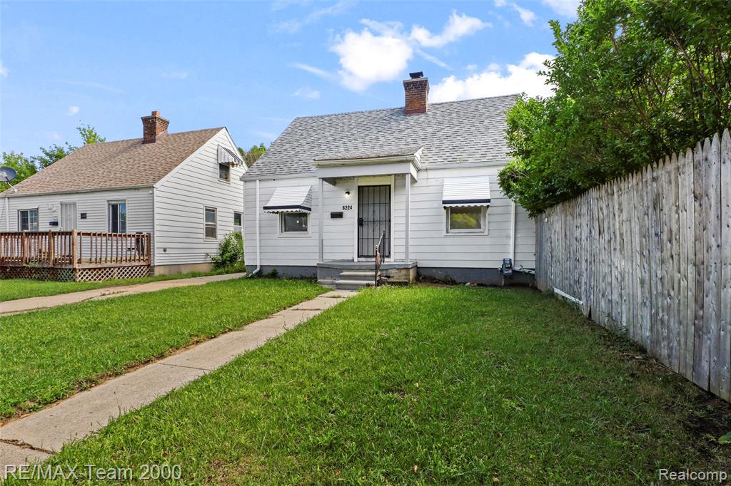 6224 Minock Street — photo