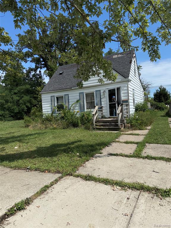 5252 Radnor Street — photo