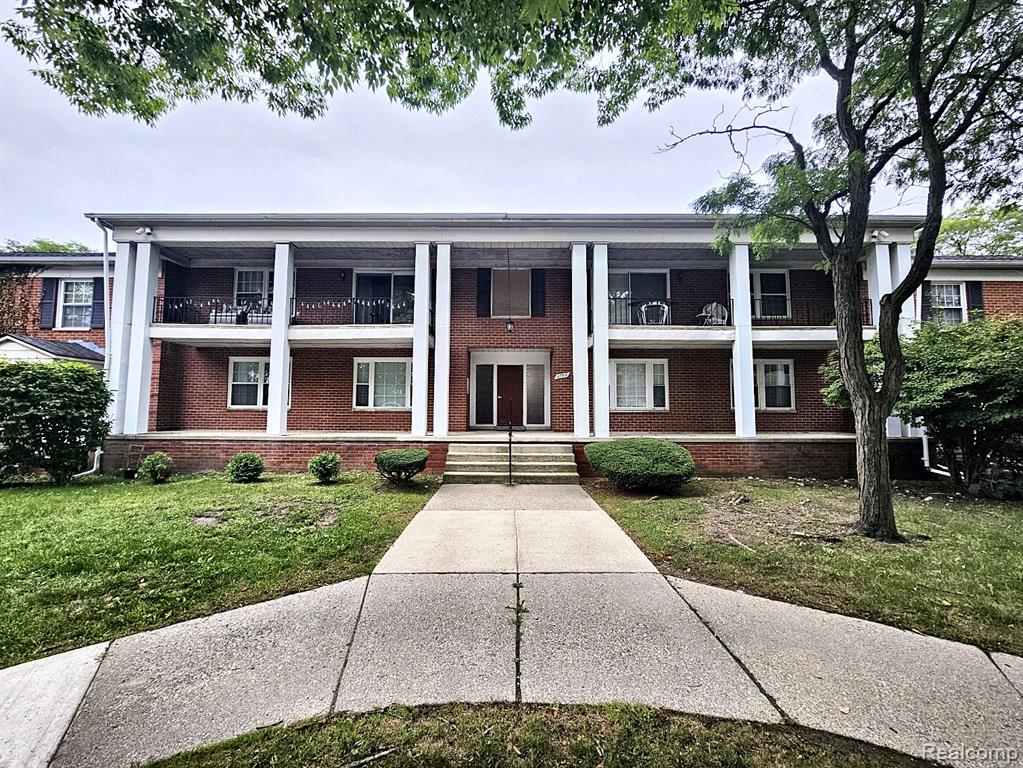 27718 W Echo Valley 216 — photo