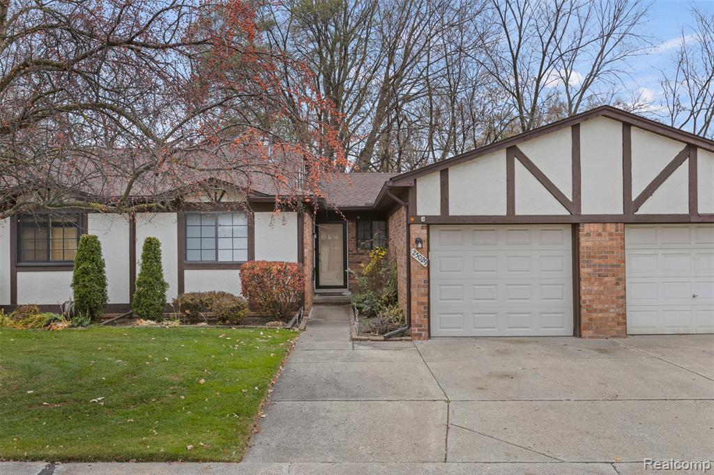 25029 Joanne Smith Drive — photo