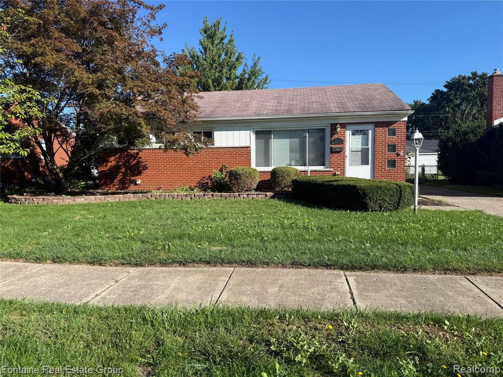 29174 Westfield Street — photo