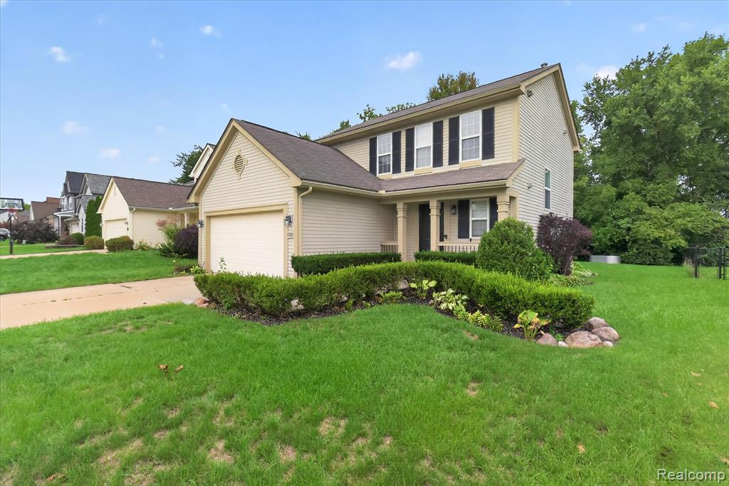 8589 Barrington Drive — photo