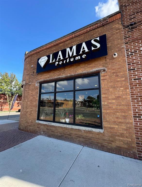 15301 W Warren Avenue — photo