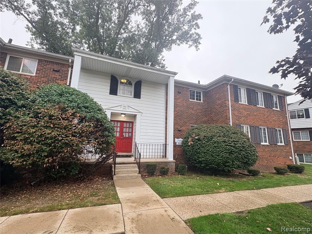 25364 Shiawassee Circle — photo