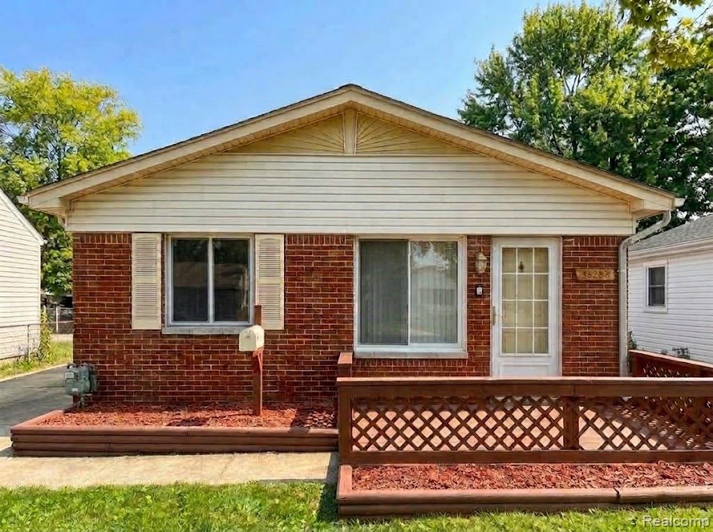 26552 Dartmouth Street — photo