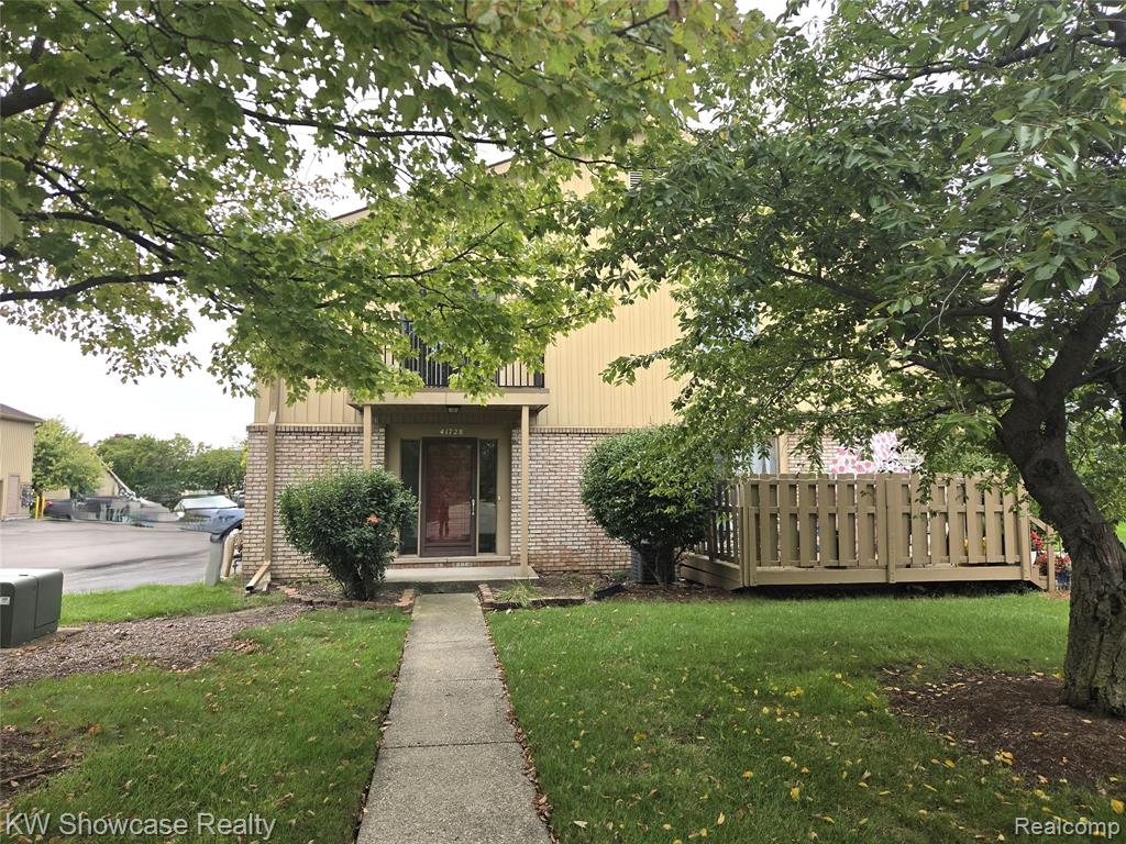 41728 Bedford Drive — photo