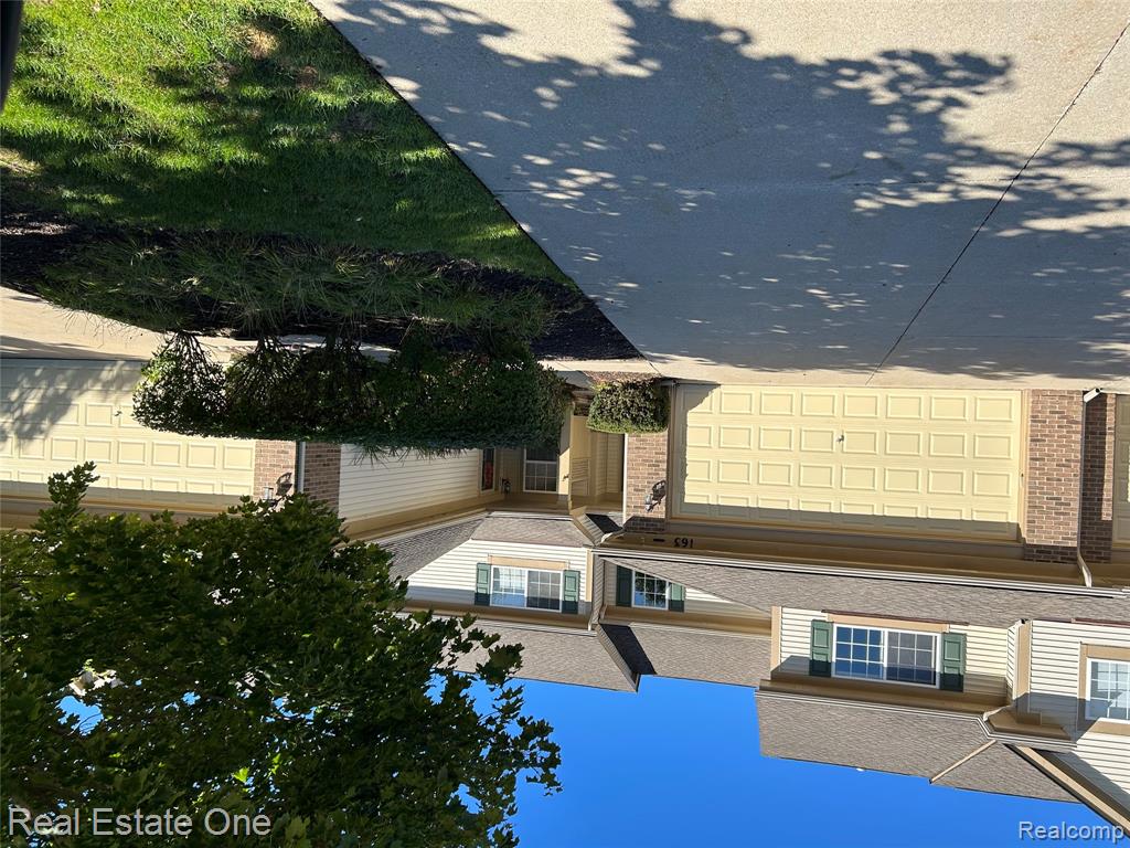 163 S Vista — photo