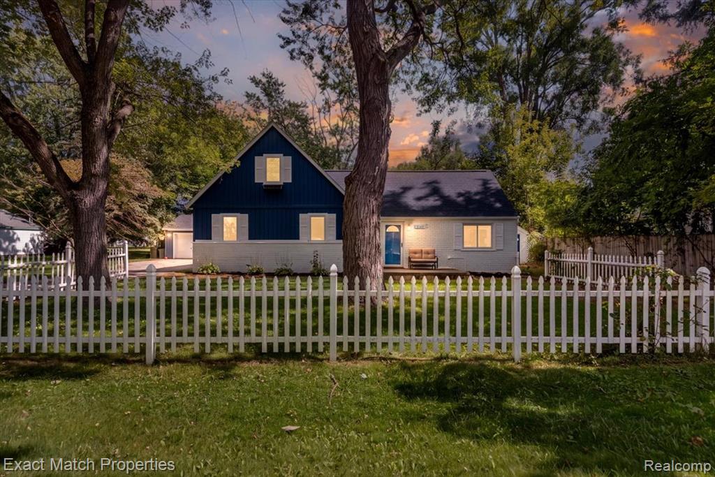 3149 Donley Avenue — photo