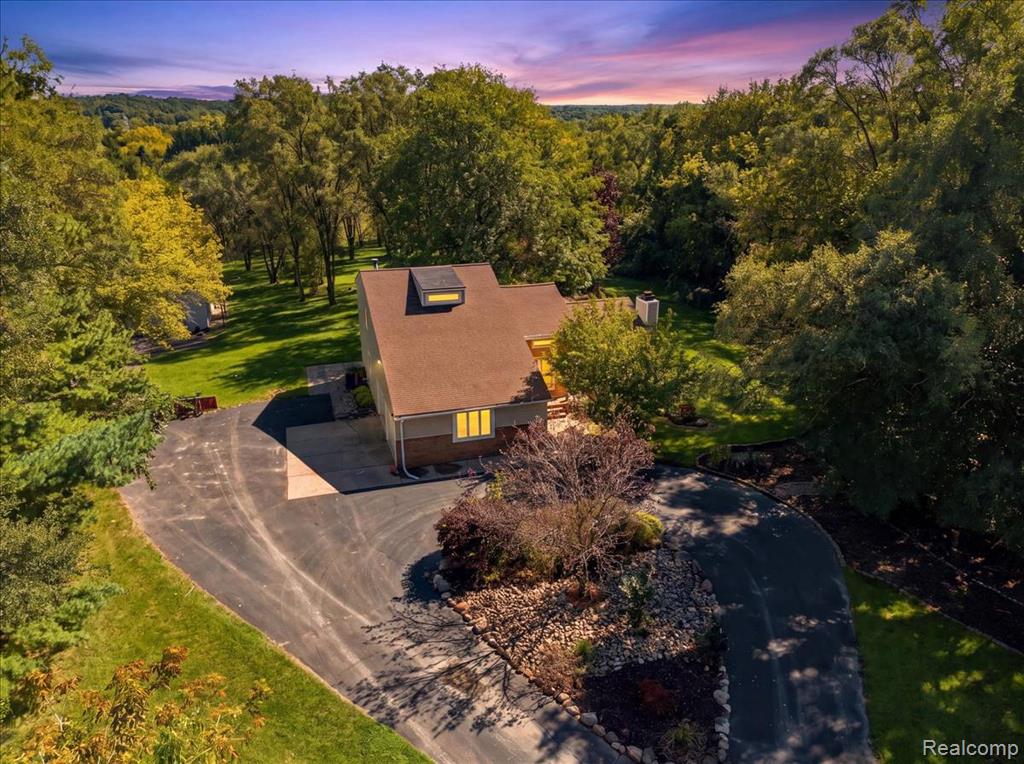 2605 Childs Lake Road — photo